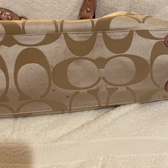 EUC pale pink trim COACH bag - Picture 7 of 7